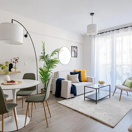 Parkwest Diamond -chic With Ac, Garage, Balcony * Budapest