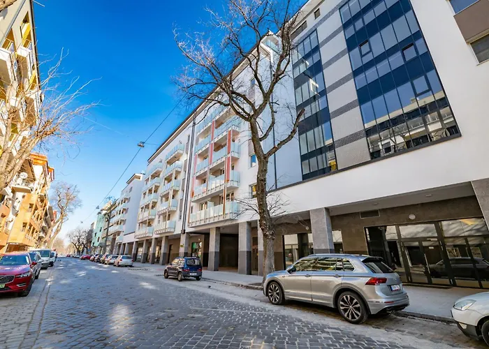 Parkwest Diamond -chic With Ac, Garage, Balcony Apartament *