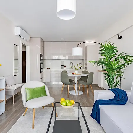 Parkwest Diamond -chic With Ac, Garage, Balcony Apartmán *