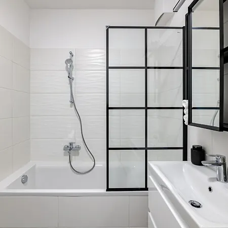 Parkwest Diamond -chic With Ac, Garage, Balcony Apartmán Budapešť
